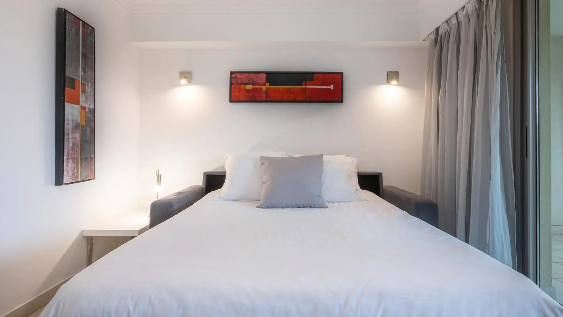 Nemea Appart Hotel Le Lido Cagnes Sur Mer France