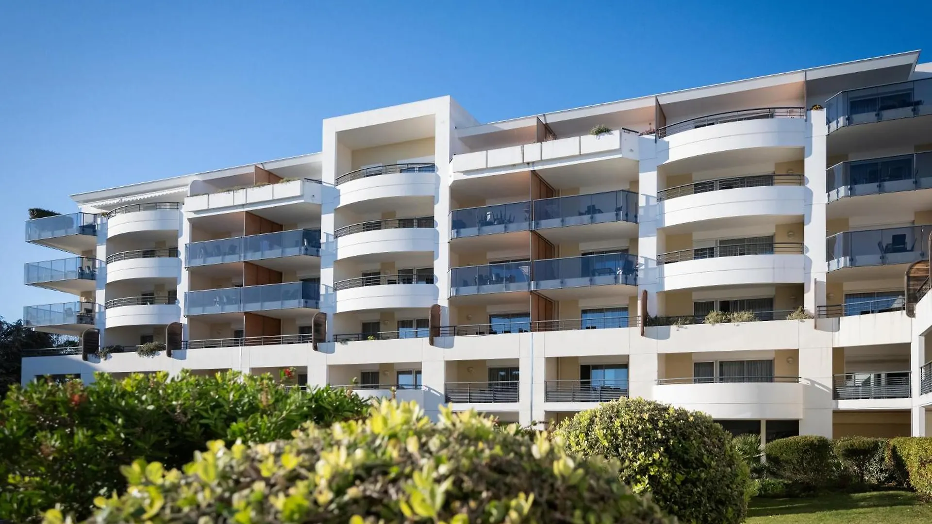 Nemea Appart Hotel Le Lido Cagnes Sur Mer Aparthotel