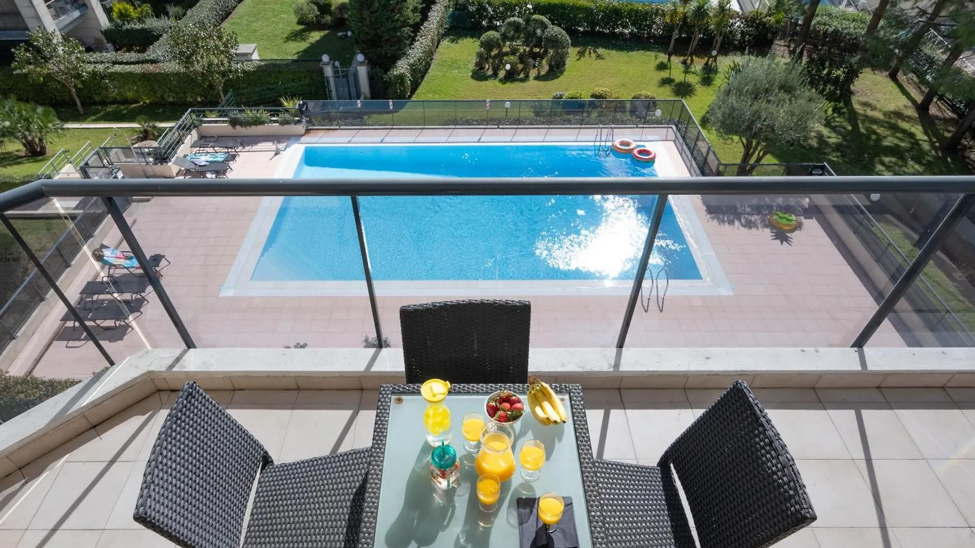 Nemea Appart Hotel Le Lido Cagnes Sur Mer France